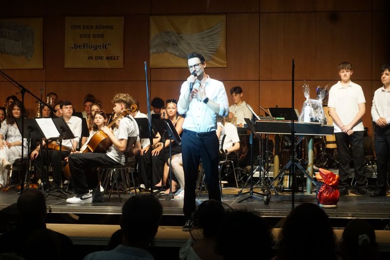 Memories bring back! – Musiklehrer Stephan Uthardt mit Sommerkonzert 2026 verabschiedet